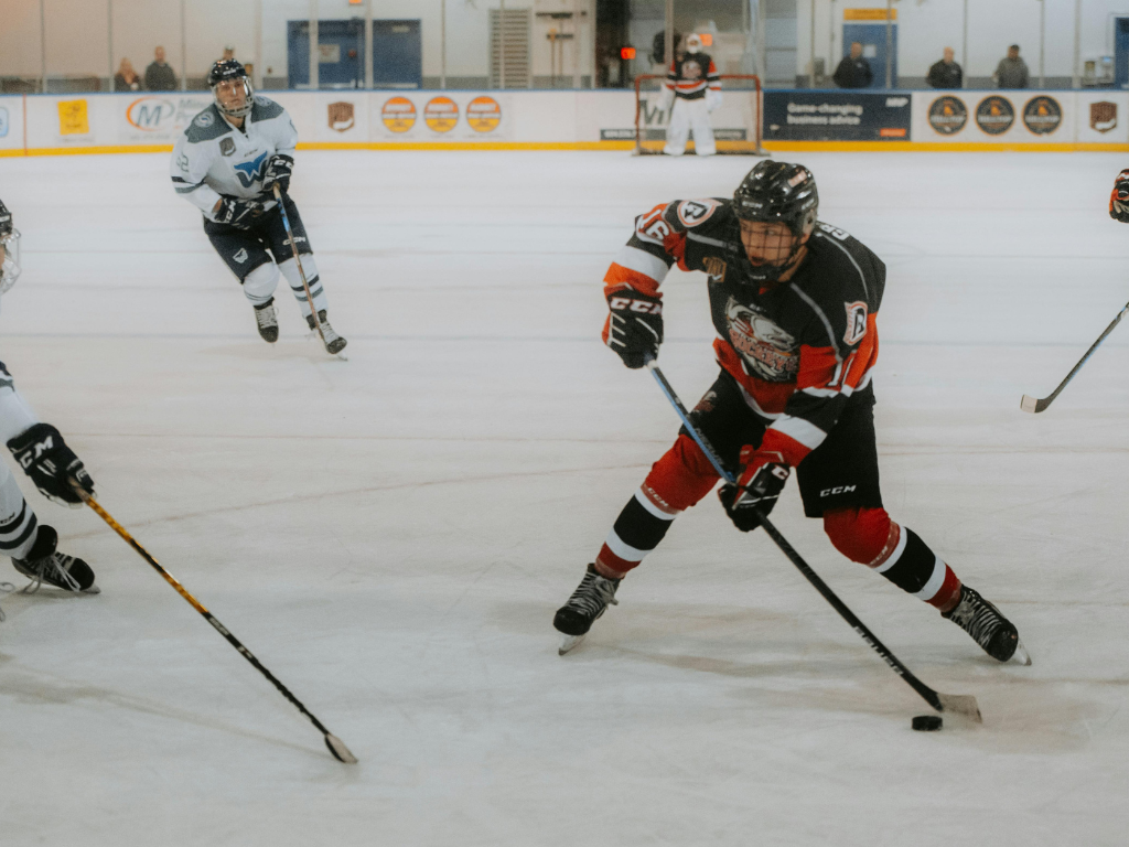 armada-hockey-kirkland Divi-Image-Hover-Hero-Image-3-1